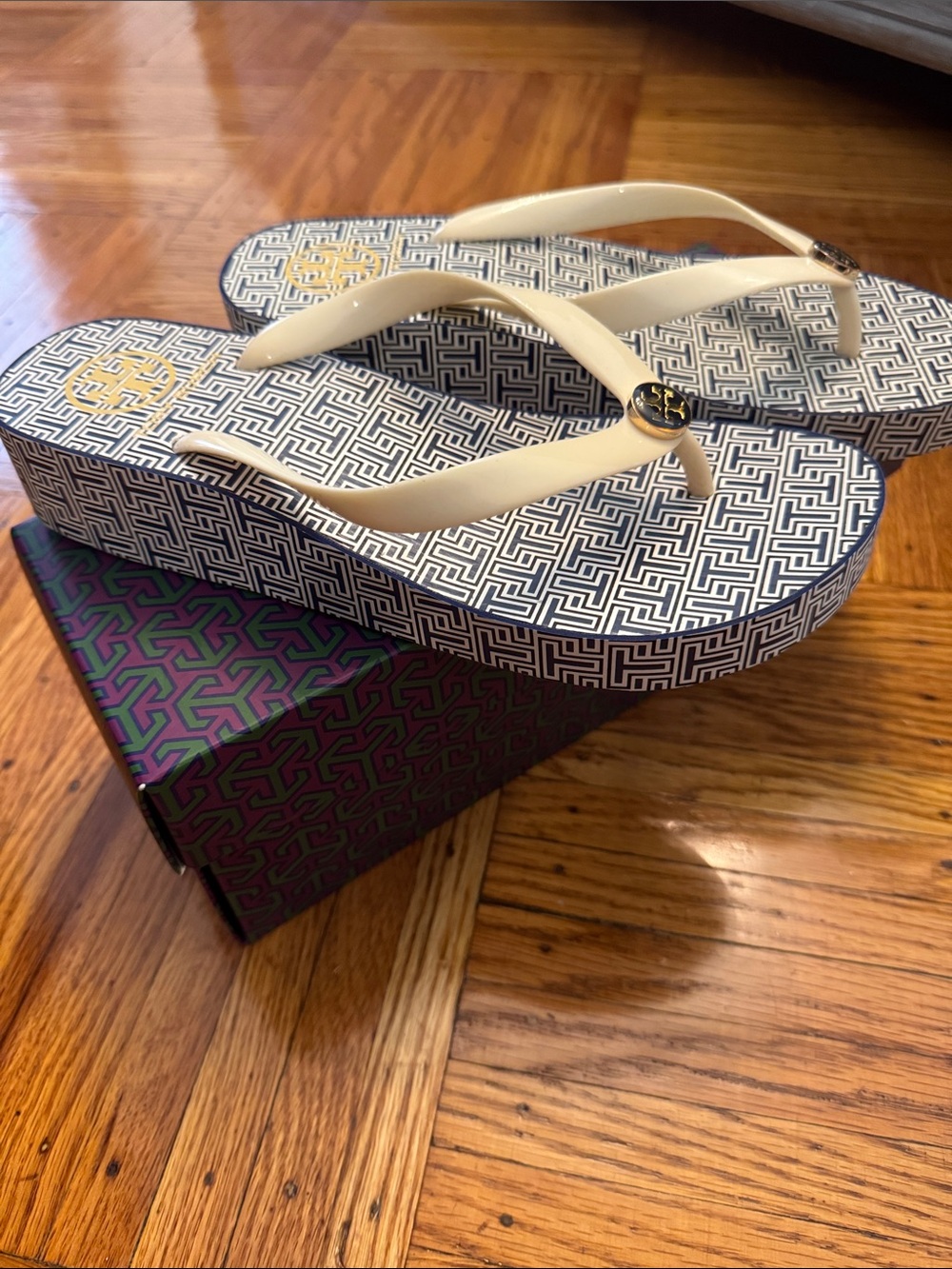 Tory Burch Cream Strap Navy & White Pattern Platform Flip Flops